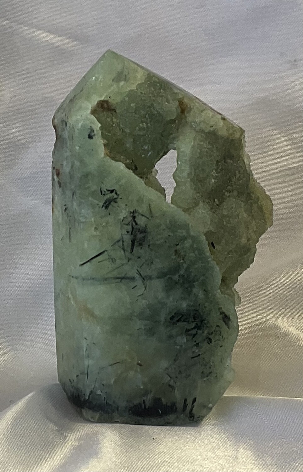 Epidote in Prehnite N 5