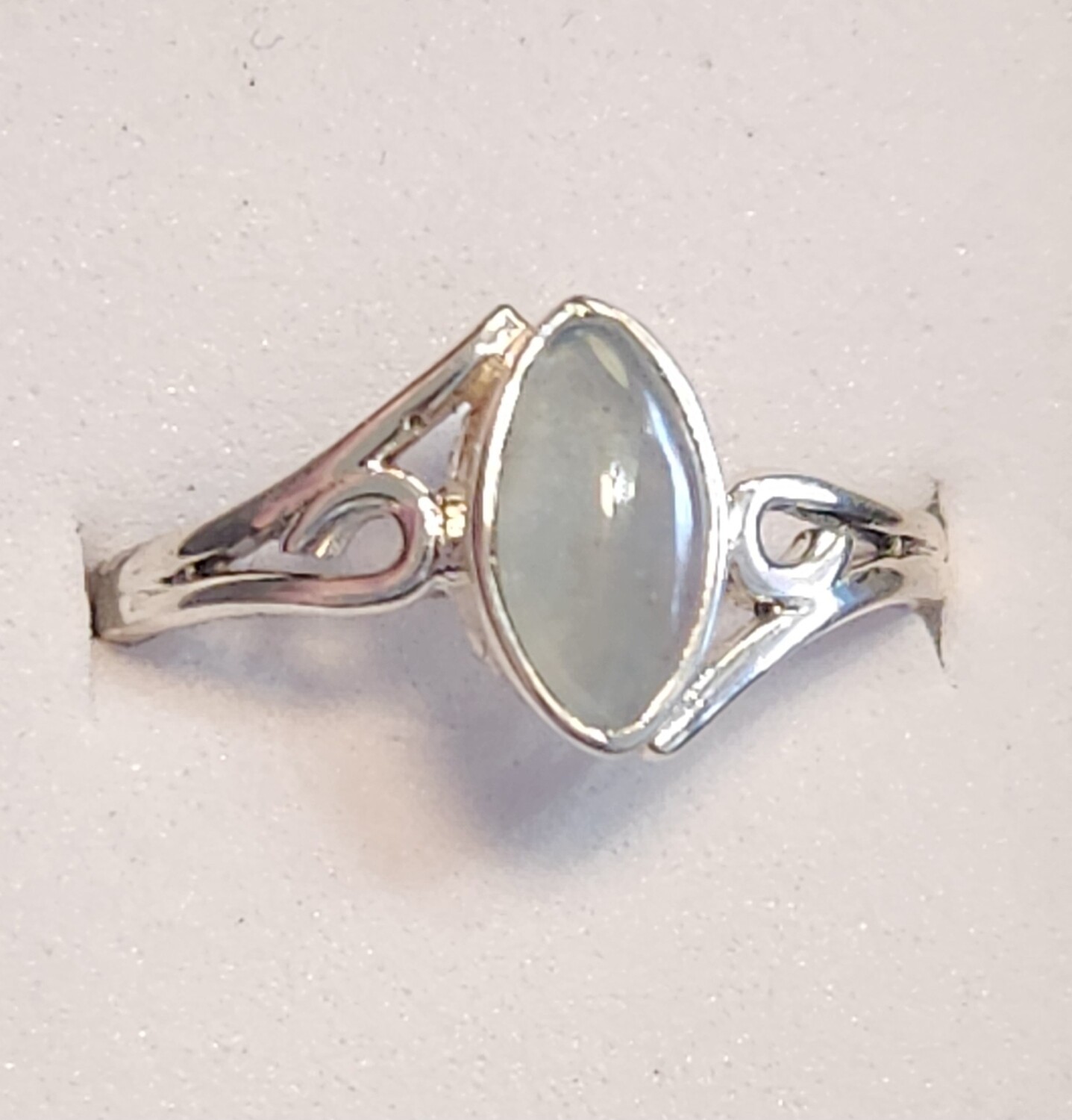 Blue Topaz RING WAVE  6