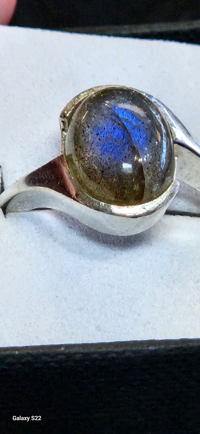 LABRADORITE STERLING SILVER RING CAB TWIST  6