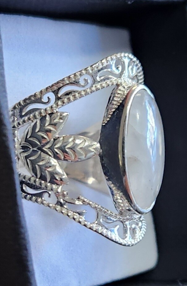 Moonstone Sterling Silver Leaf Ring - 6
