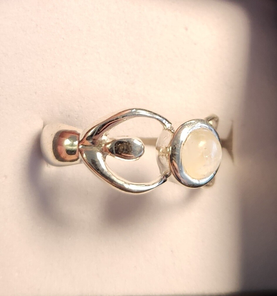Goddess Sterling Ring - Rainbow Moonstone - 6 / Rainbow Moonstone
