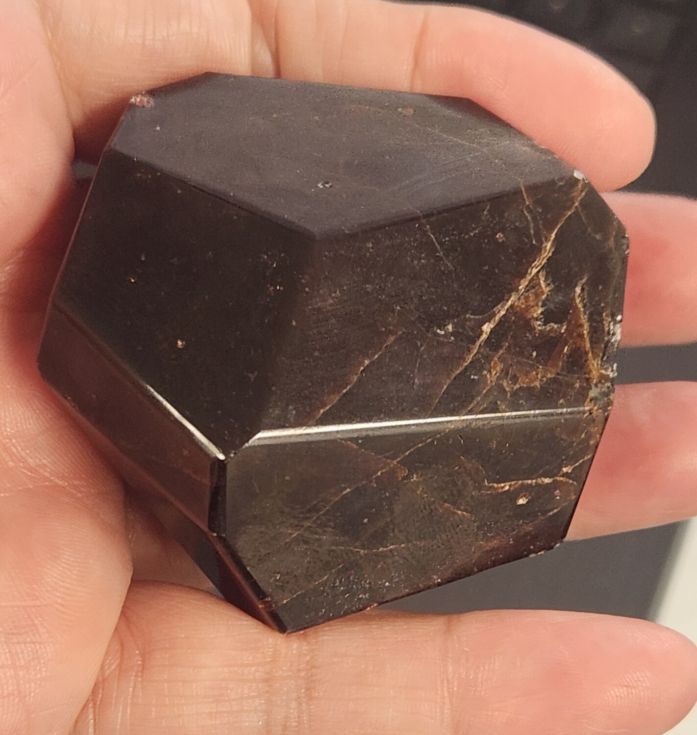 Garnet F