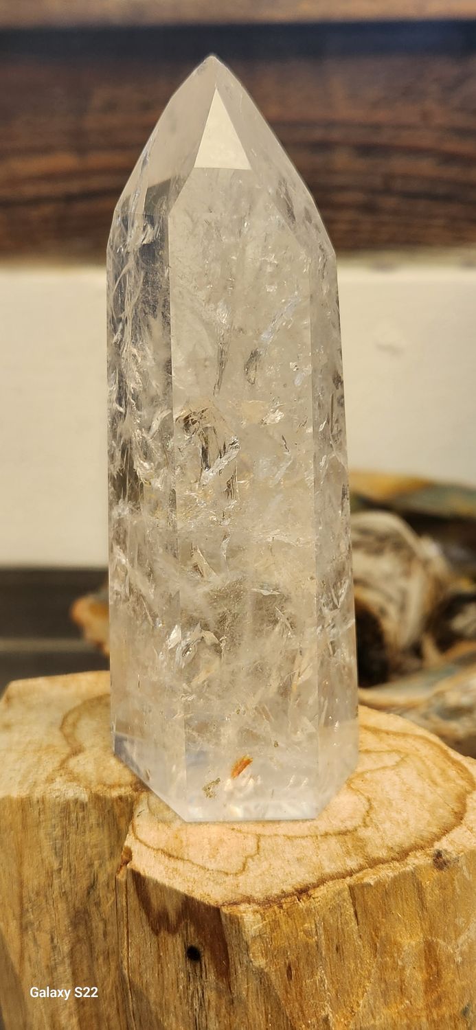 Clear Crackel Quartz Generator w/Rainbows