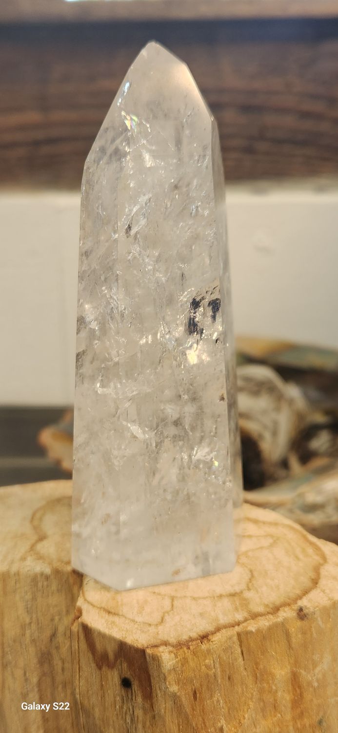 Clear Crackel Quartz Generator w/Rainbows