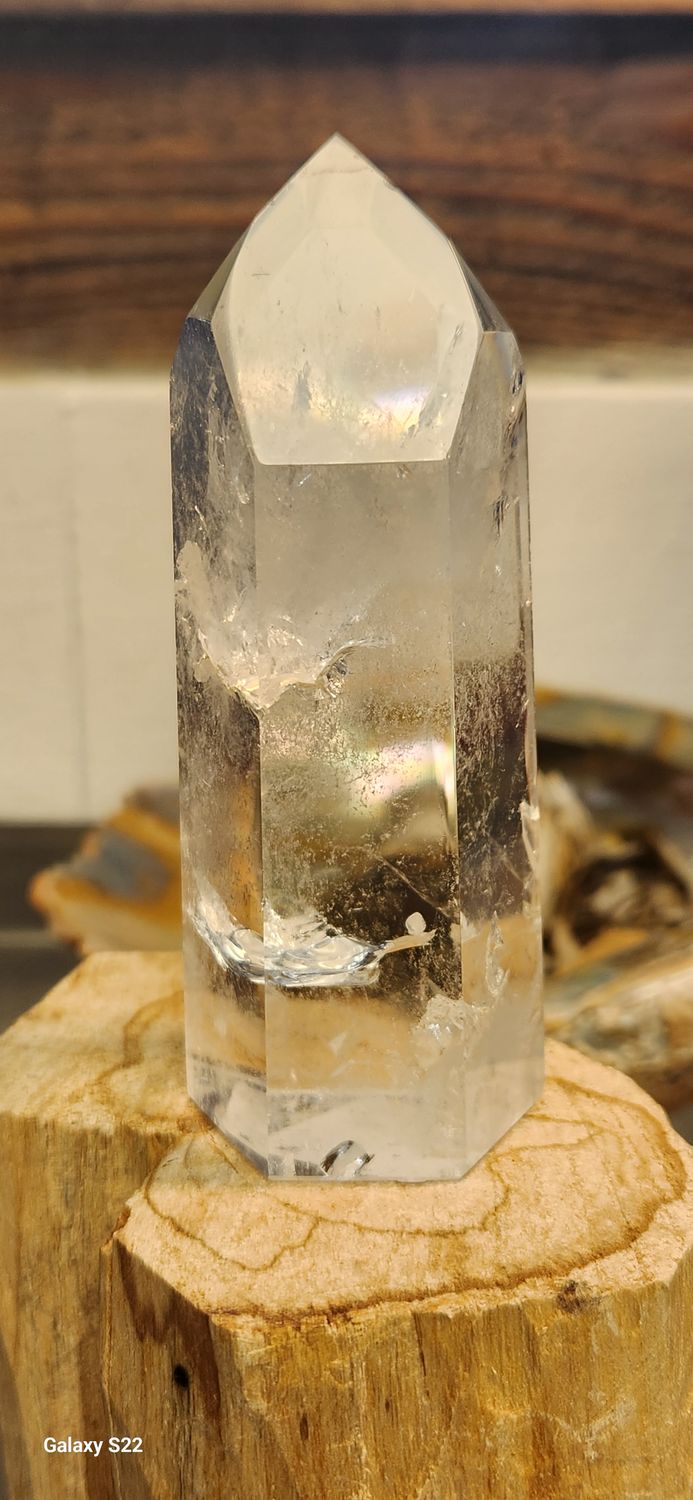 Clear Quartz Generator w/Rainbows
