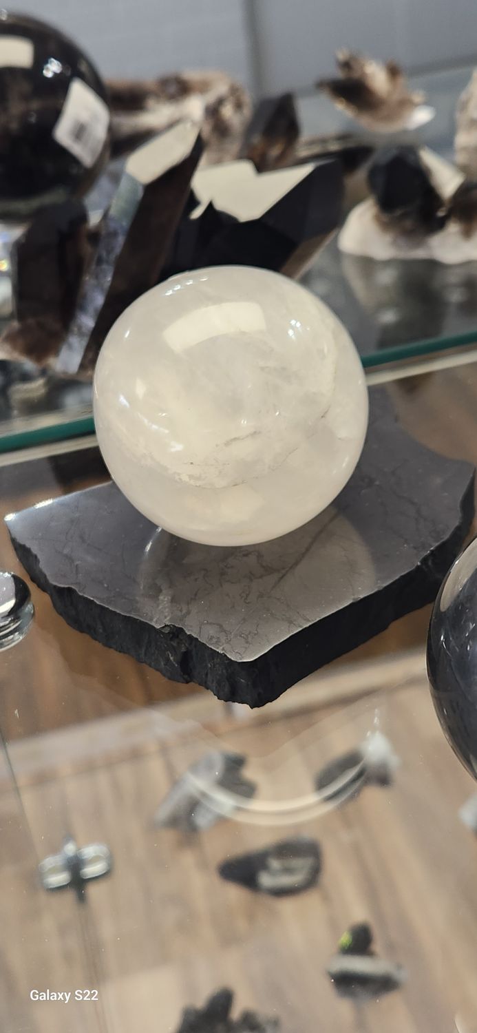  Shungite  Sphere holder