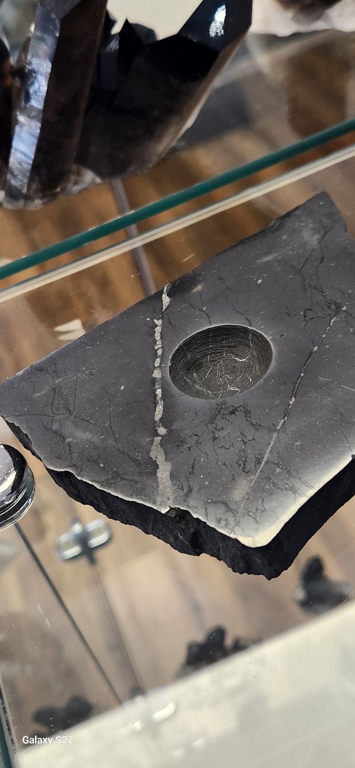  Shungite  Sphere holder