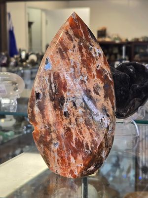 Apatite w Calcite-flame I