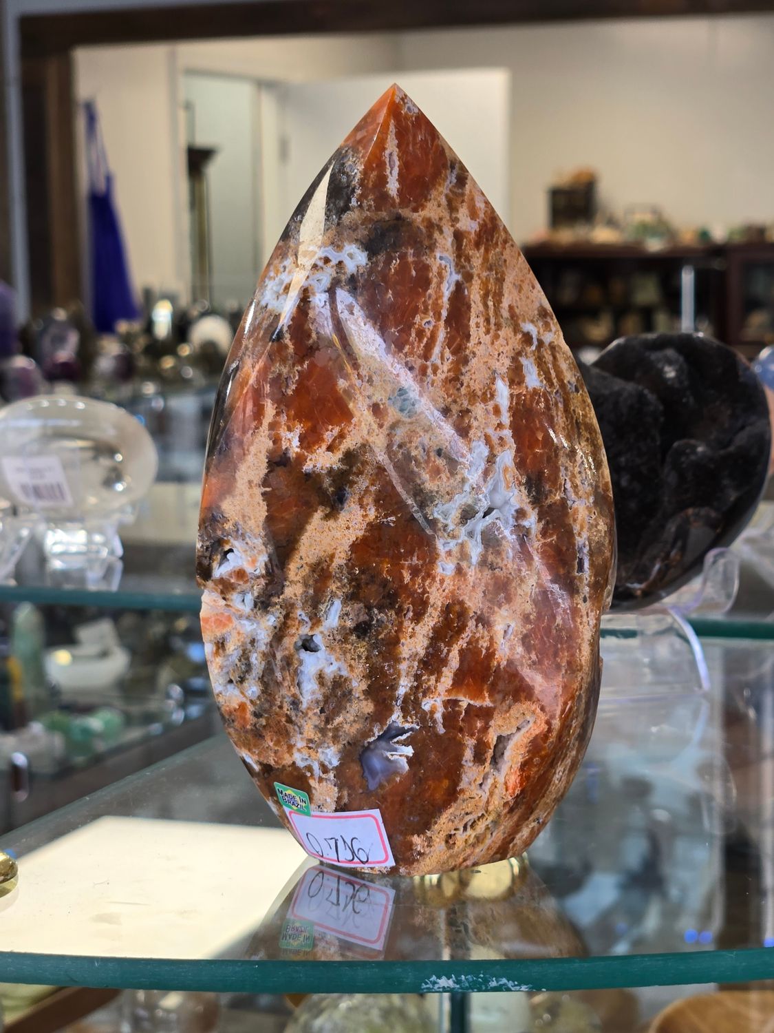 Apatite w Calcite-flame I