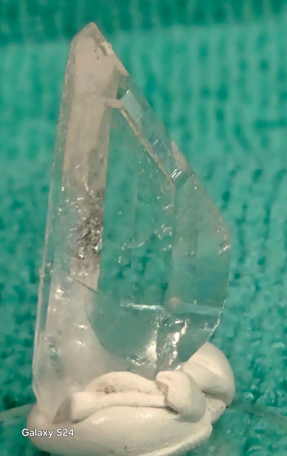Quartz on X