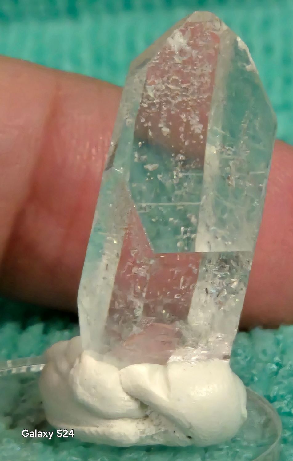 Quartz on X