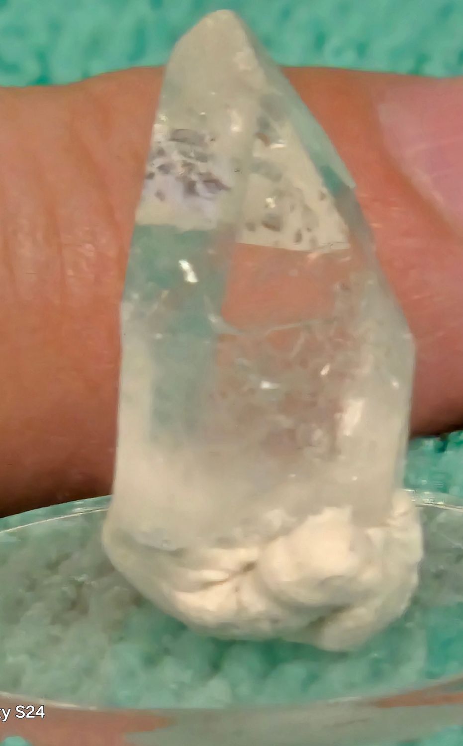  Quartz  IX