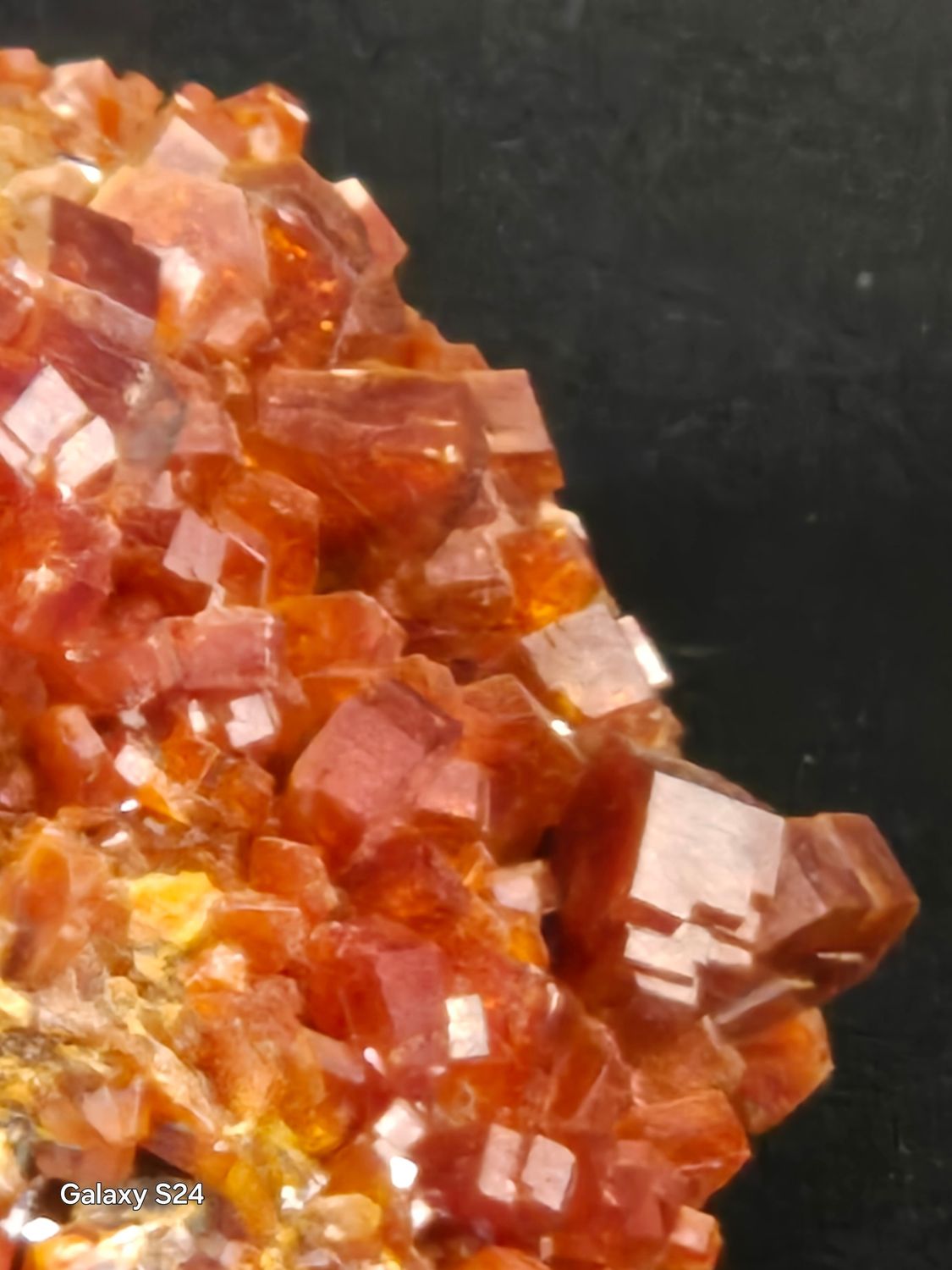 Vanadinite VI