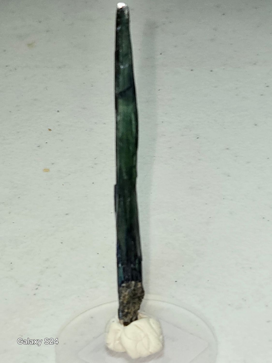 Vivianite V