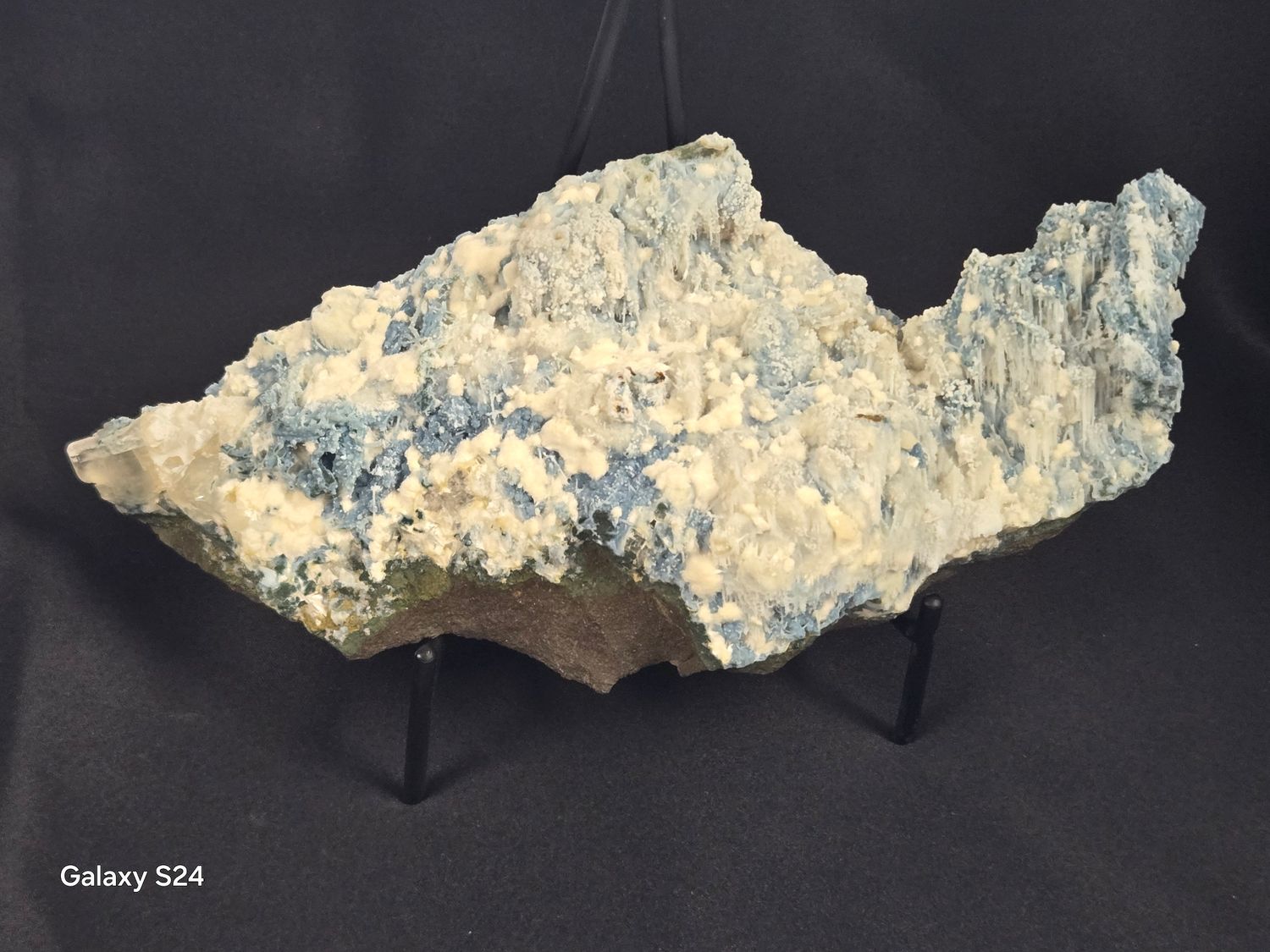 Okenite-Calcite- Chalcedony blue