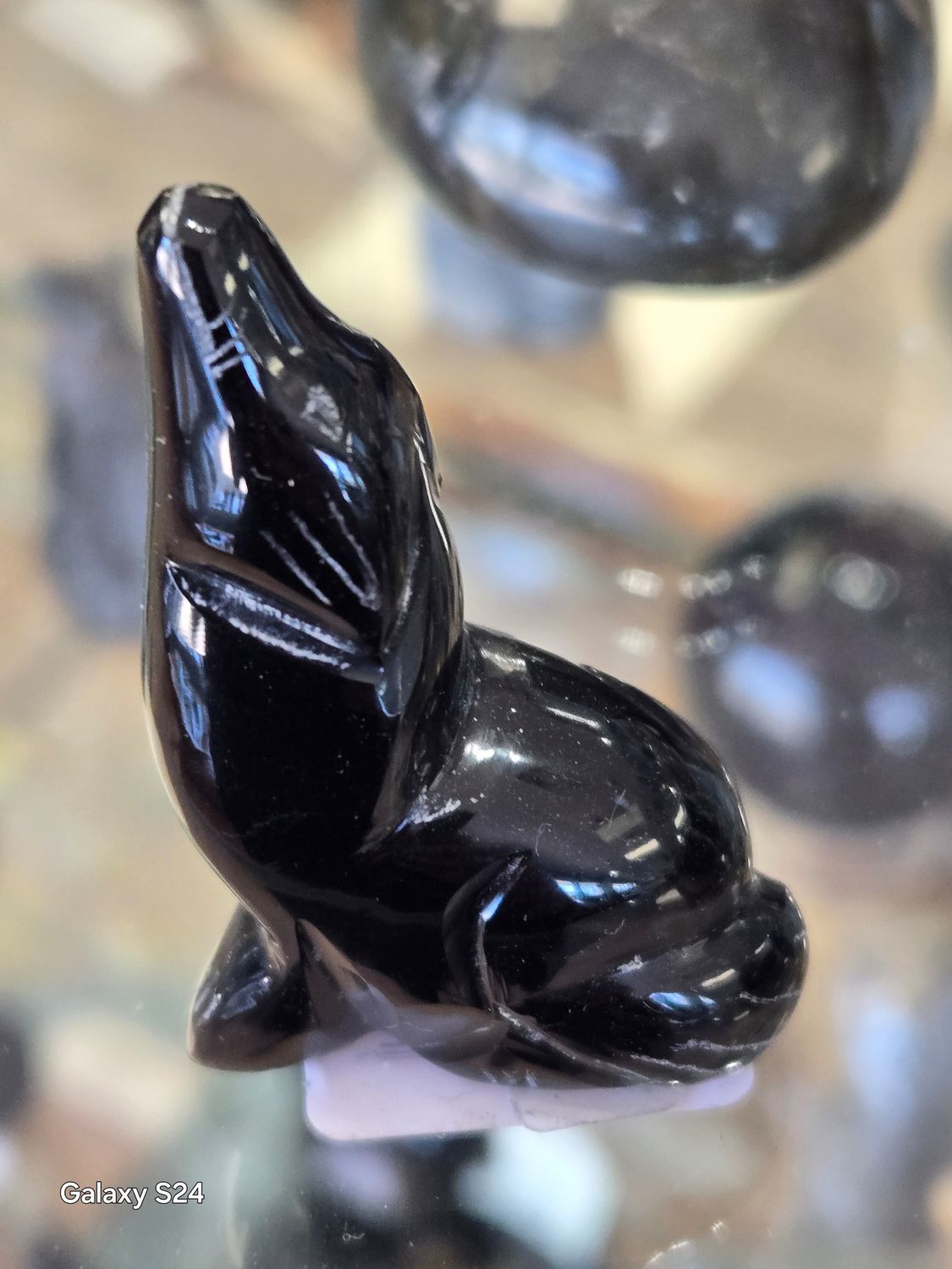 Obsidian Wolf