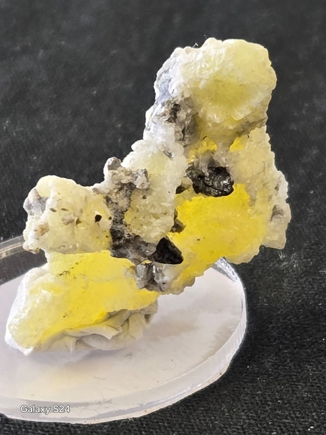 Brucite AIII
