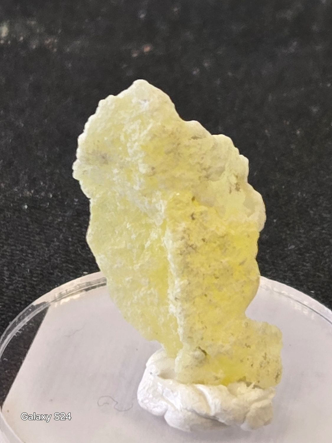 Brucite AIV