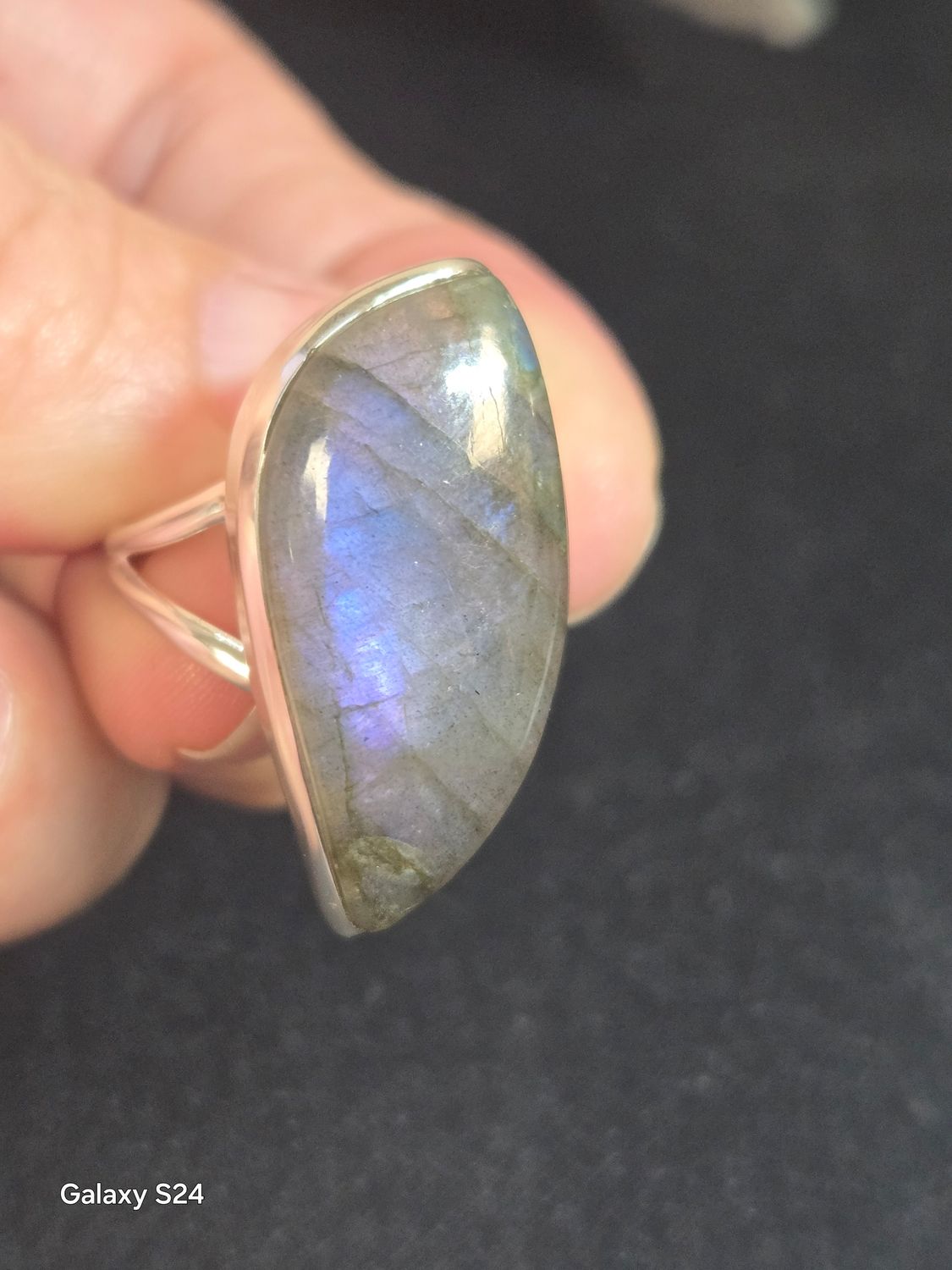 LABRADORITE Purple R8