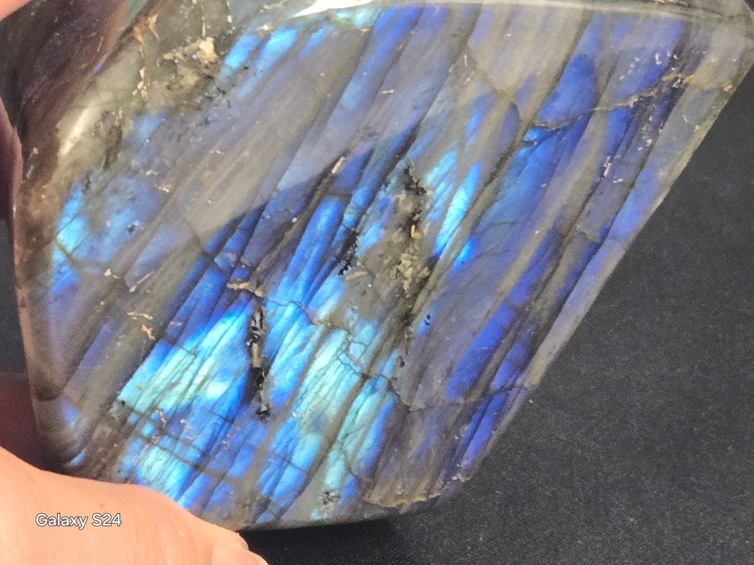 Labradorite Freefrom