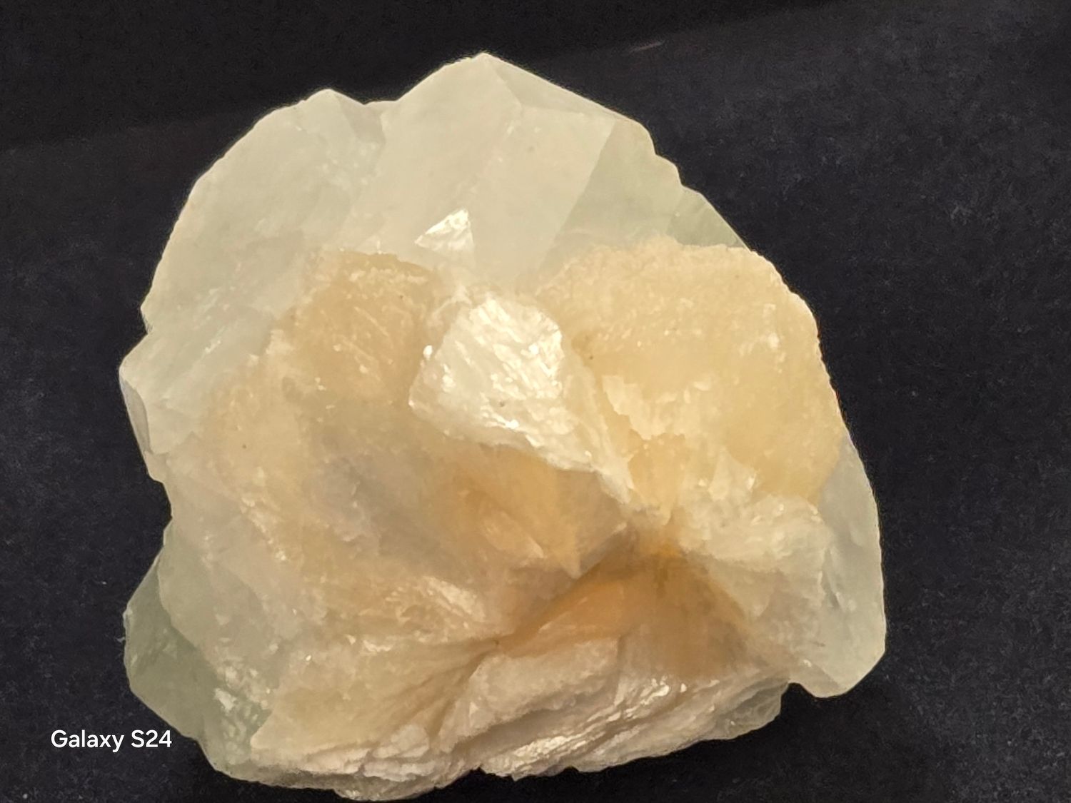 Apophyllite Stilbite-Nasik V
