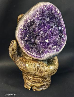 Amethyst in hand