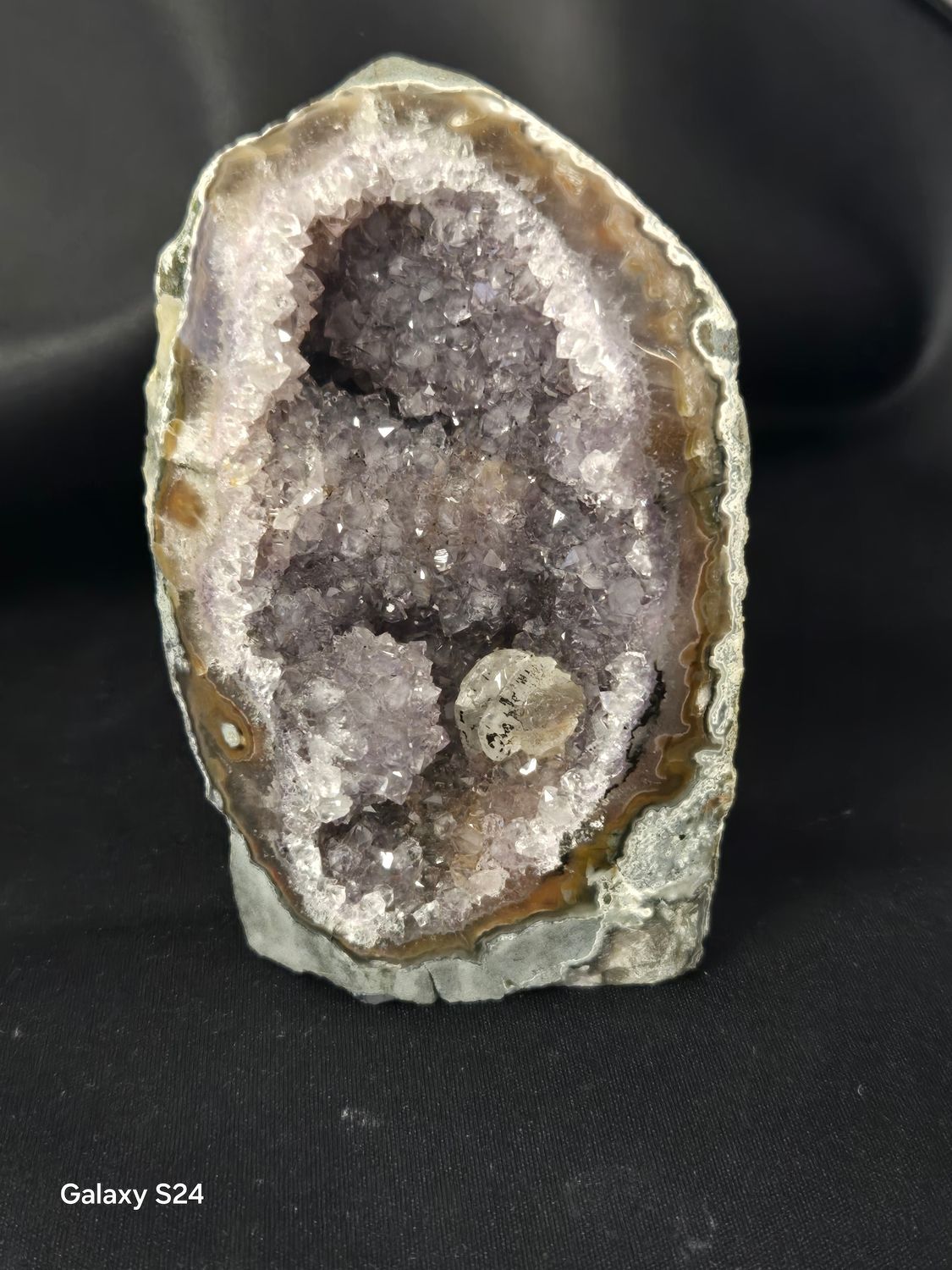 Amethyst - Cut Base III
