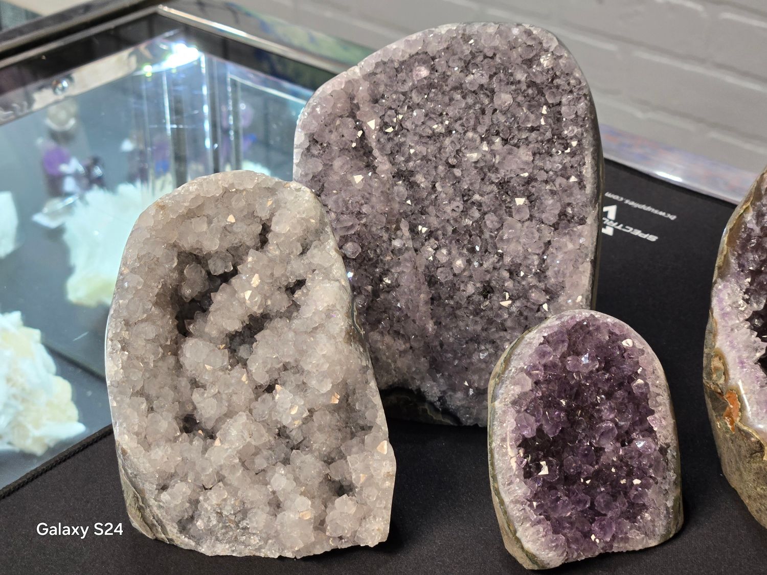 Amethyst - Cut Bas Pg