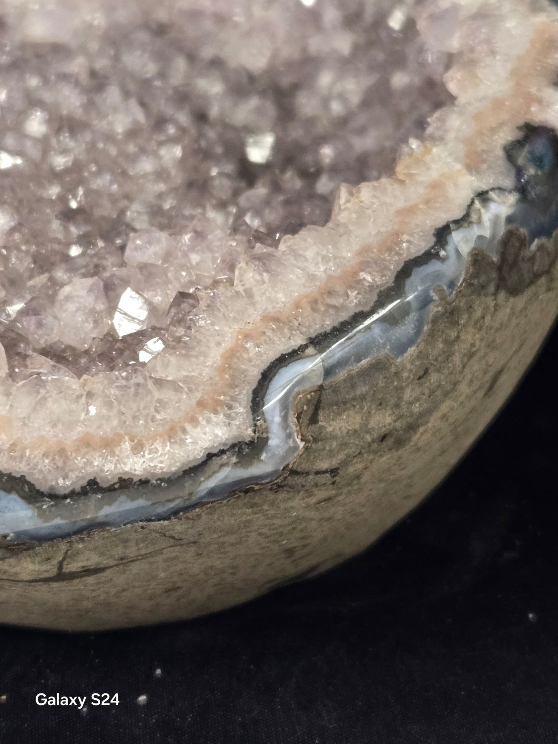 Amethyst - Cut Base V