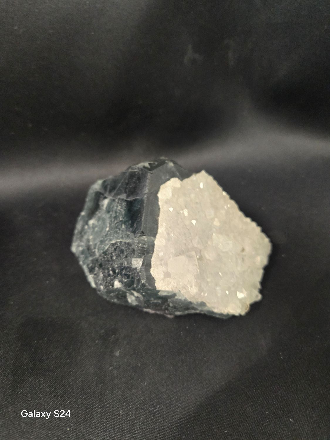 Nigerian Fluorite w Quartz 