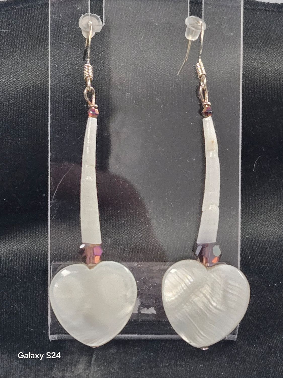 Dentalium shell / Mother of Pearl