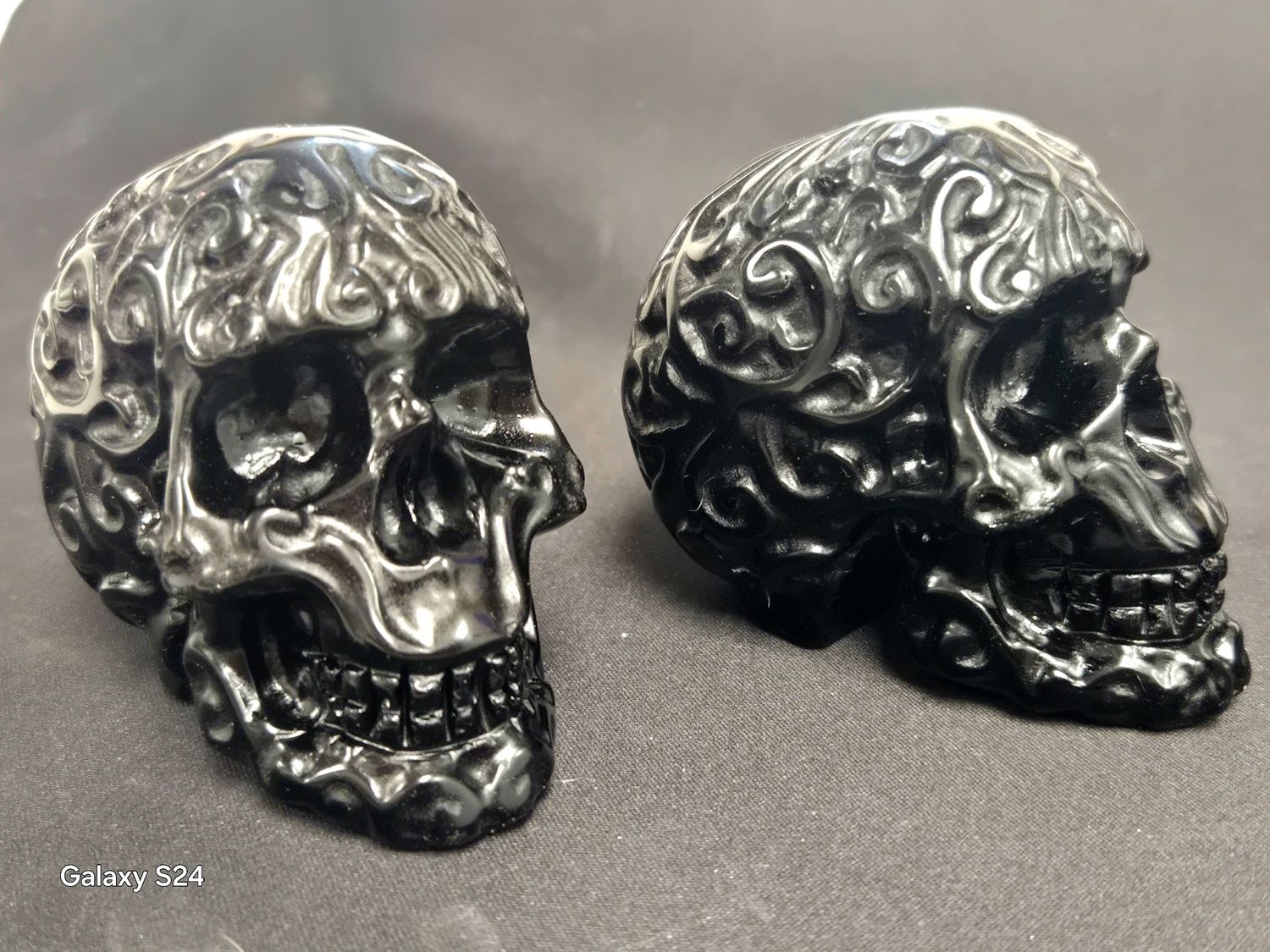 Obsidian Skulls