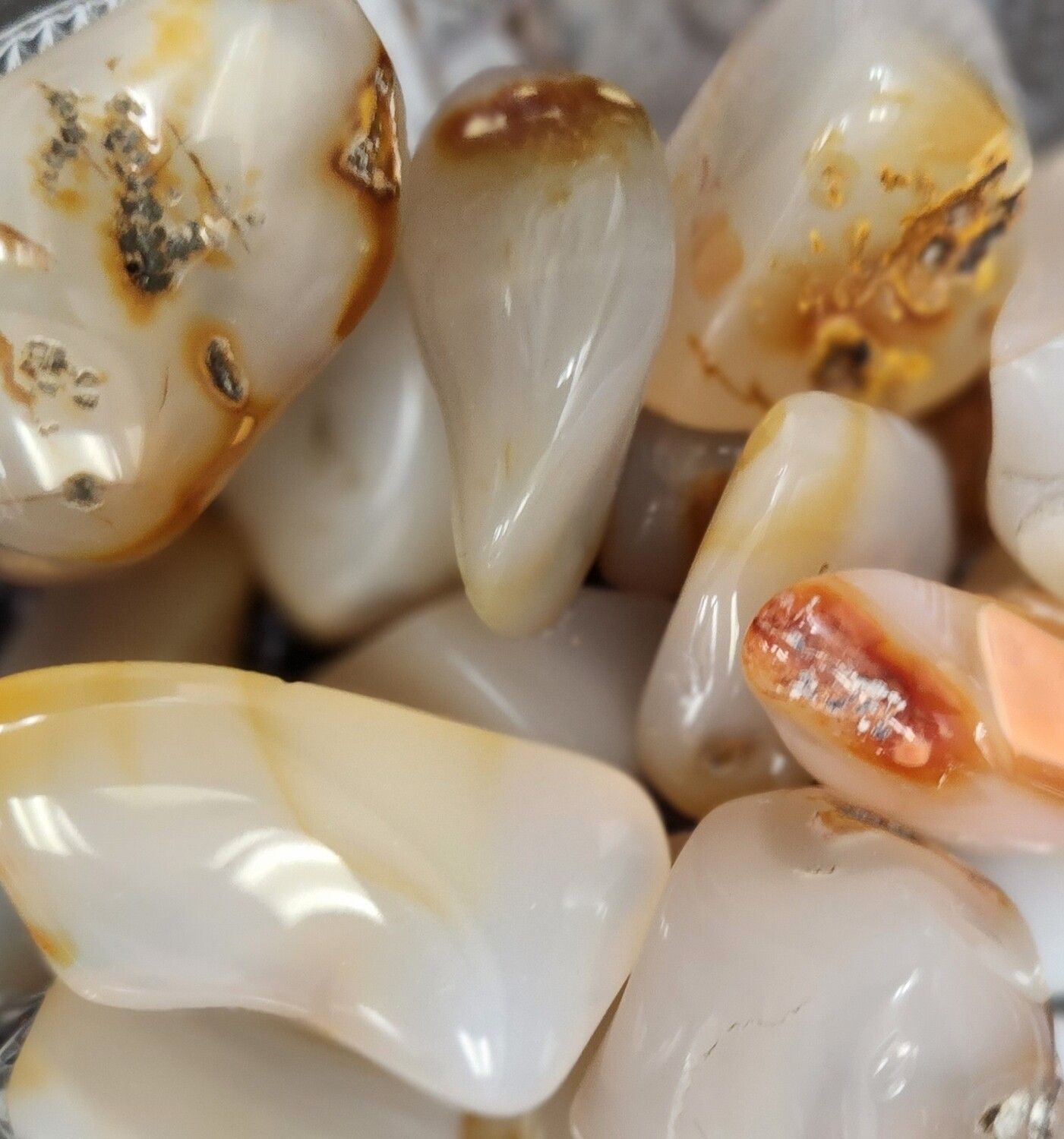 Agate Tumbles