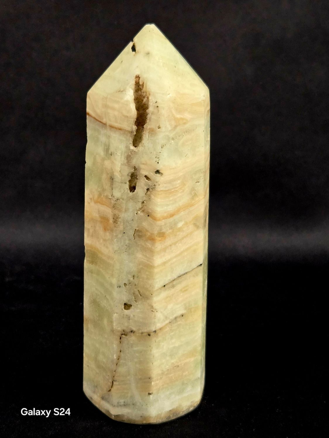 Pistachio Calcite II