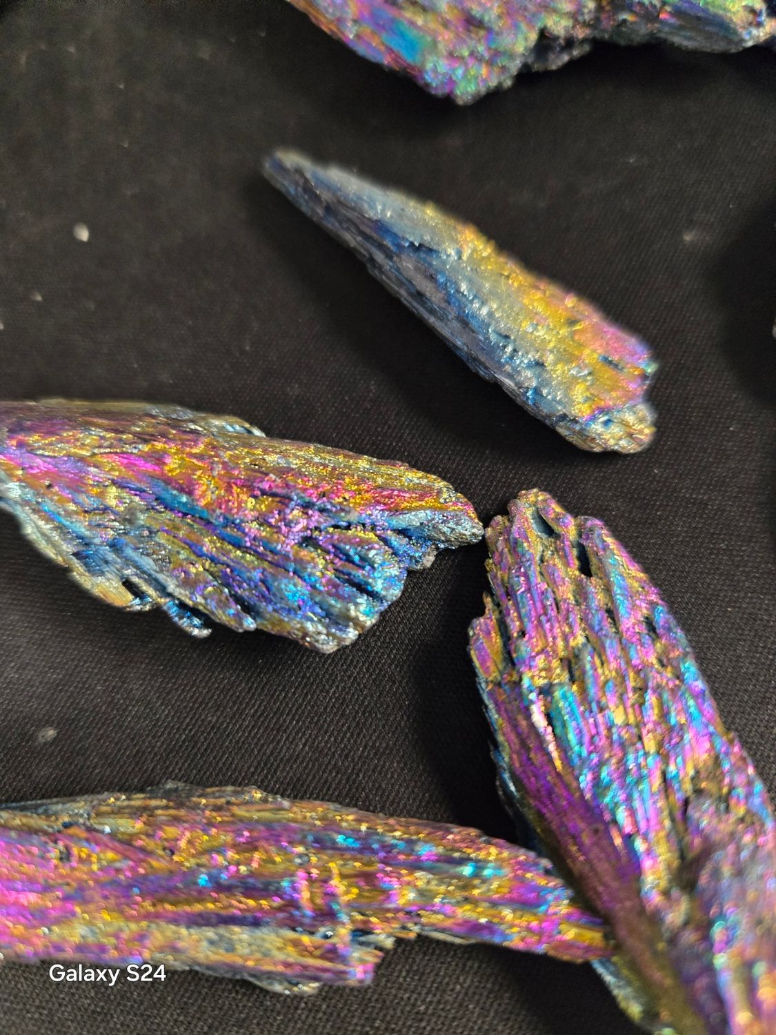 Aura Kyanite 
