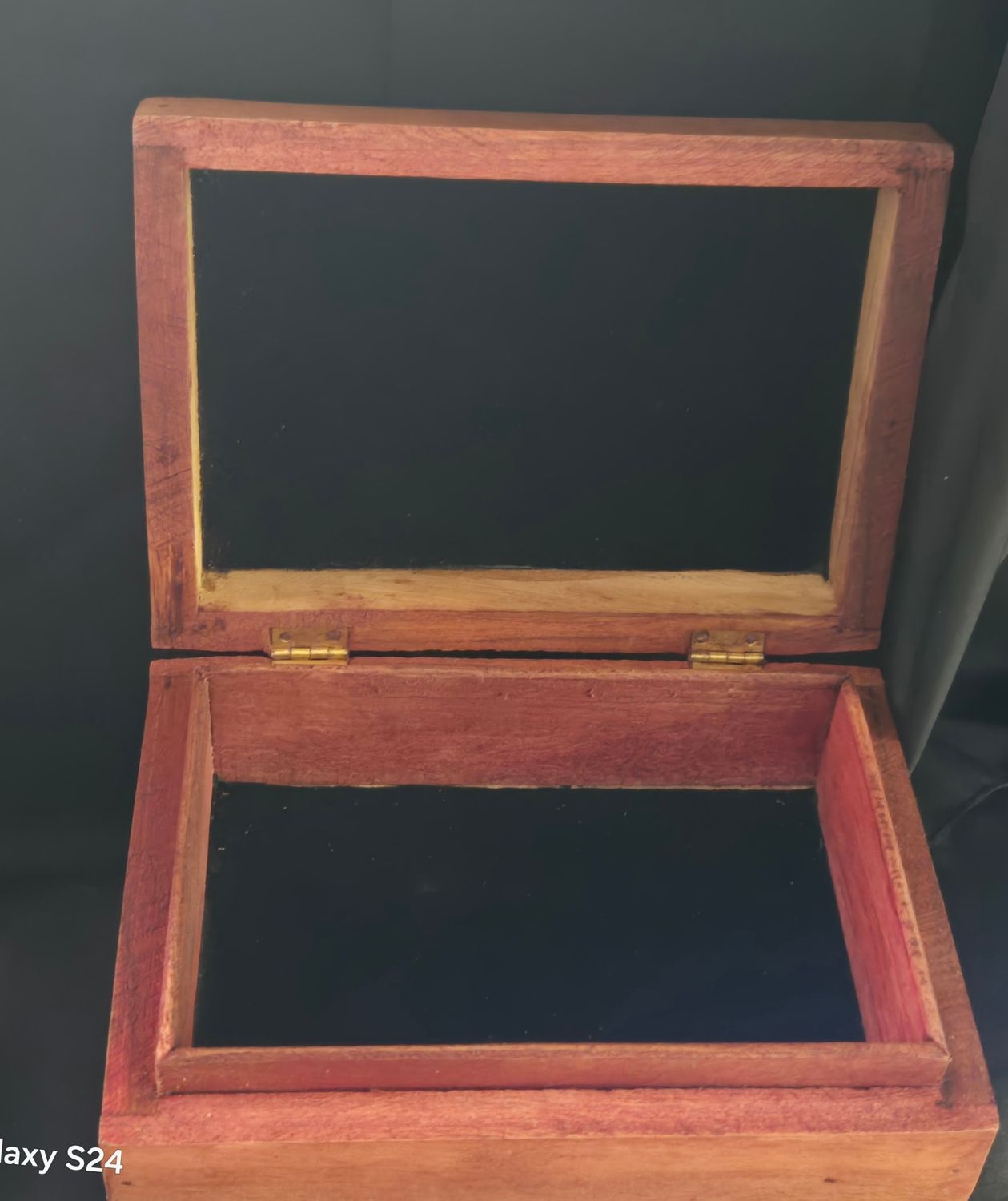 OM Lined Box
