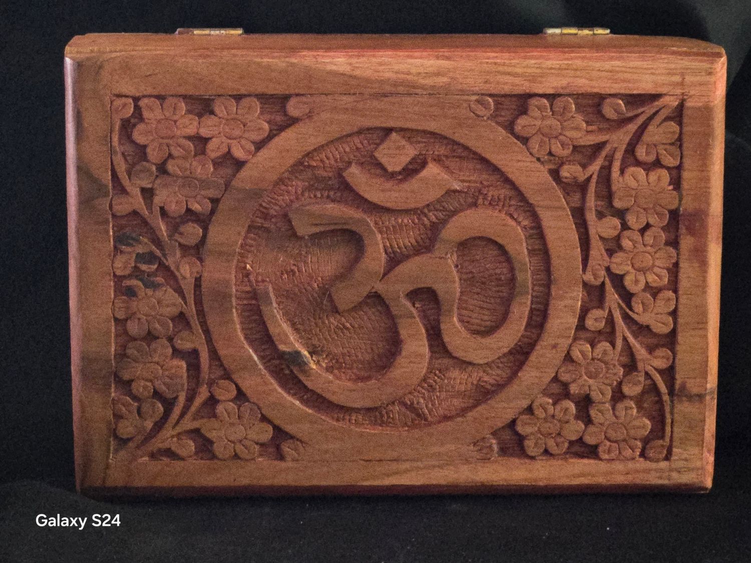 OM Lined Box