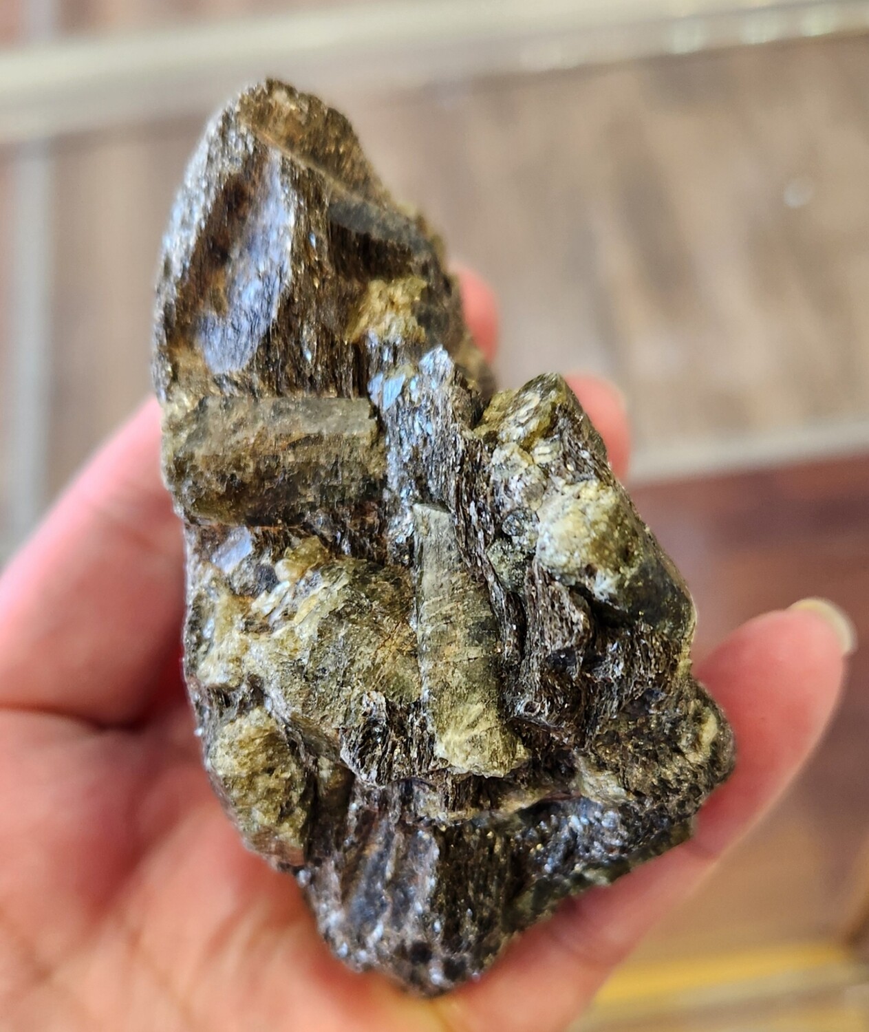 Green Tourmaline / Mica