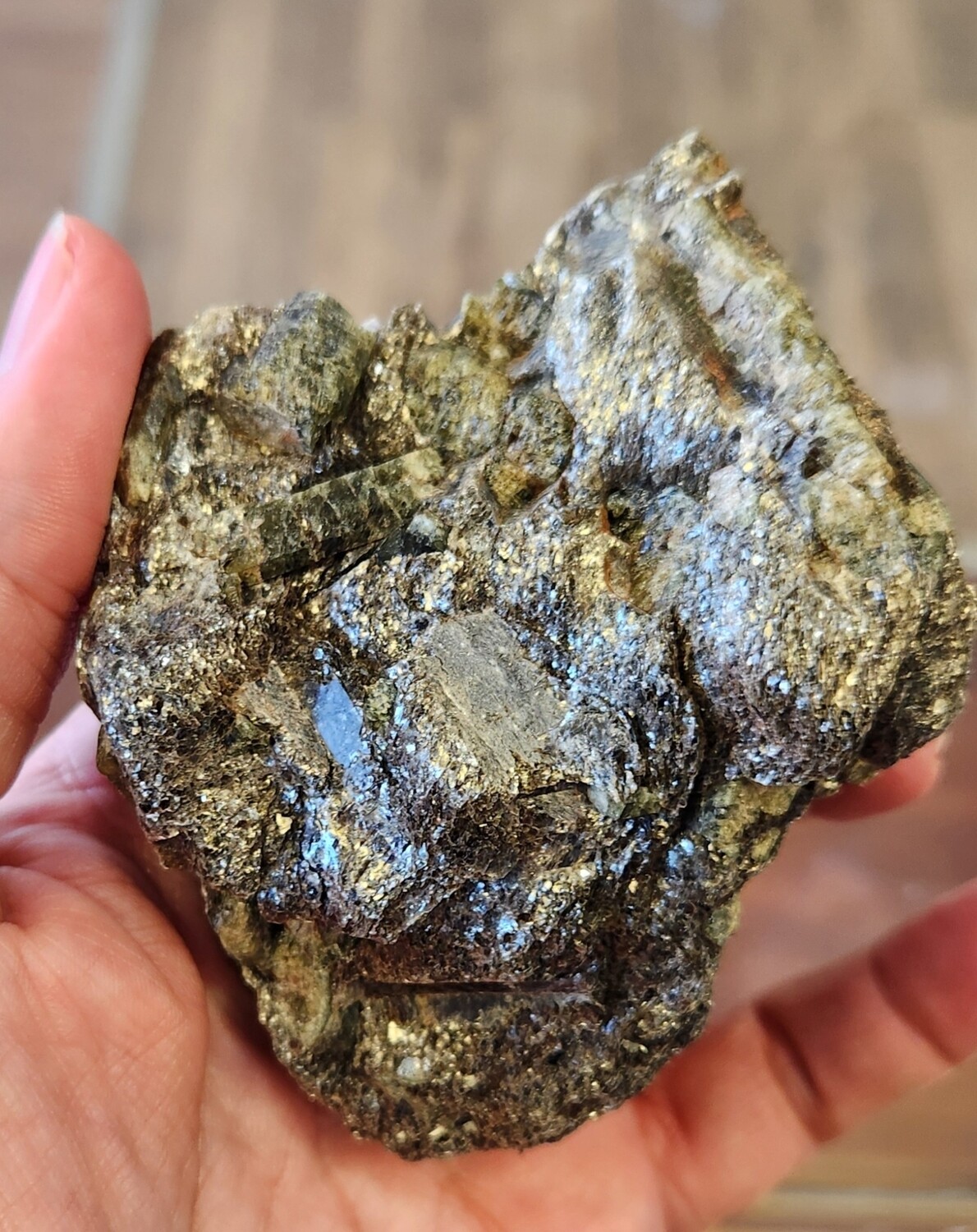 Green Tourmaline / Mica