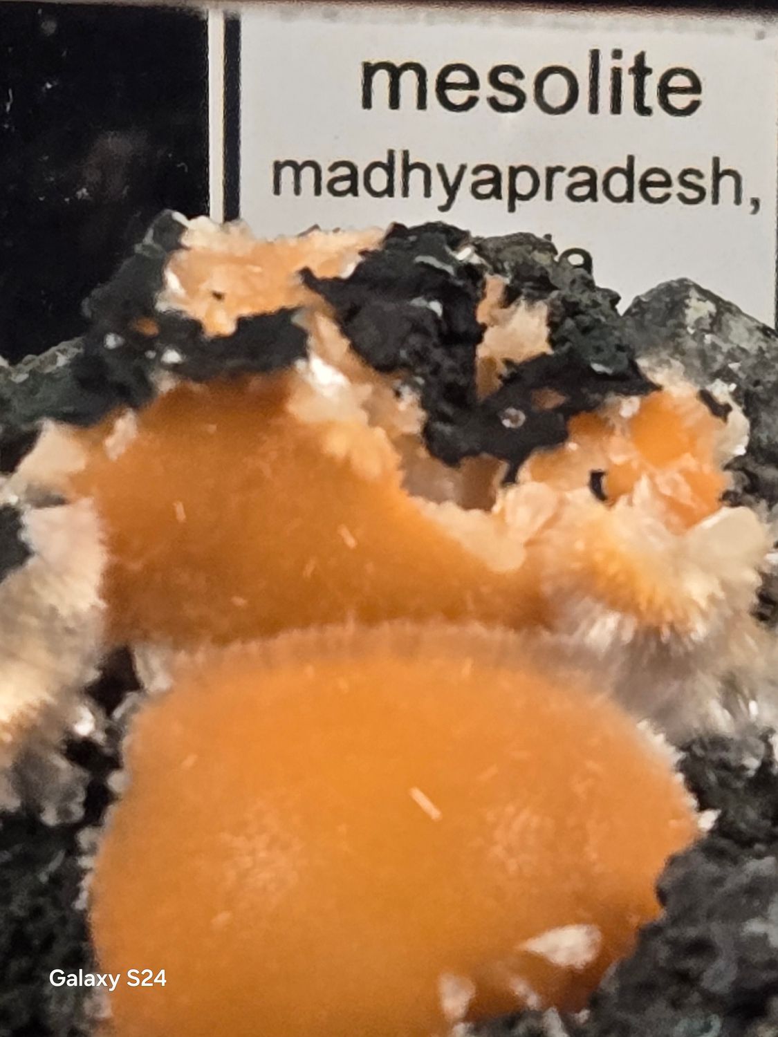 Thomsonite and Mesolite