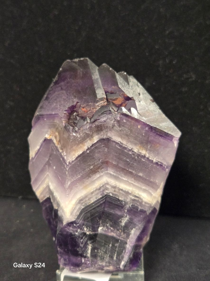 Alien Amethyst Chevron