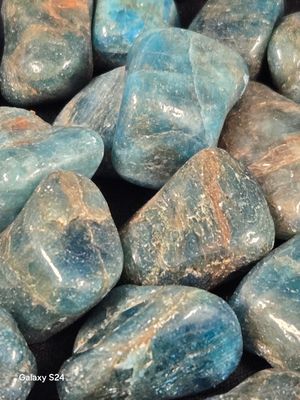 Apatite Tumbles OL