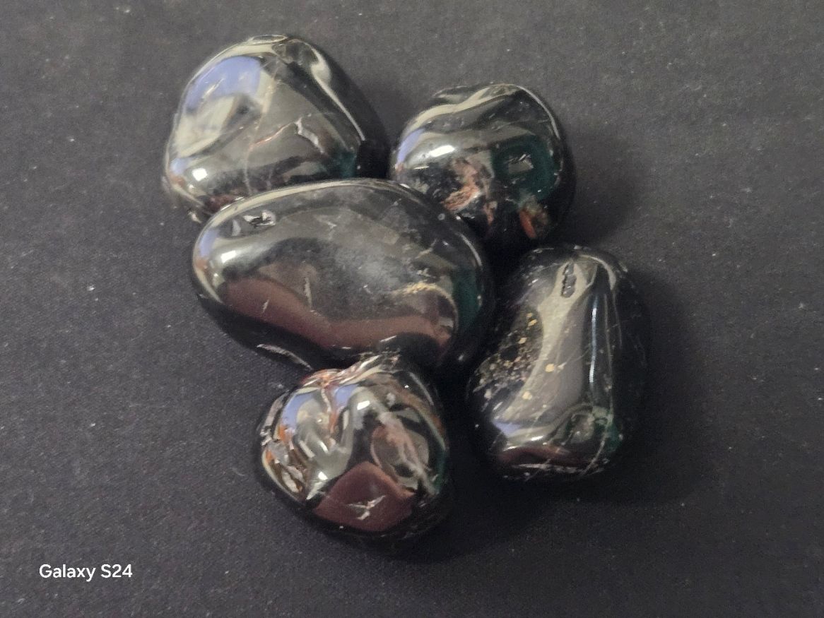 Black Onyx Tumbles OL