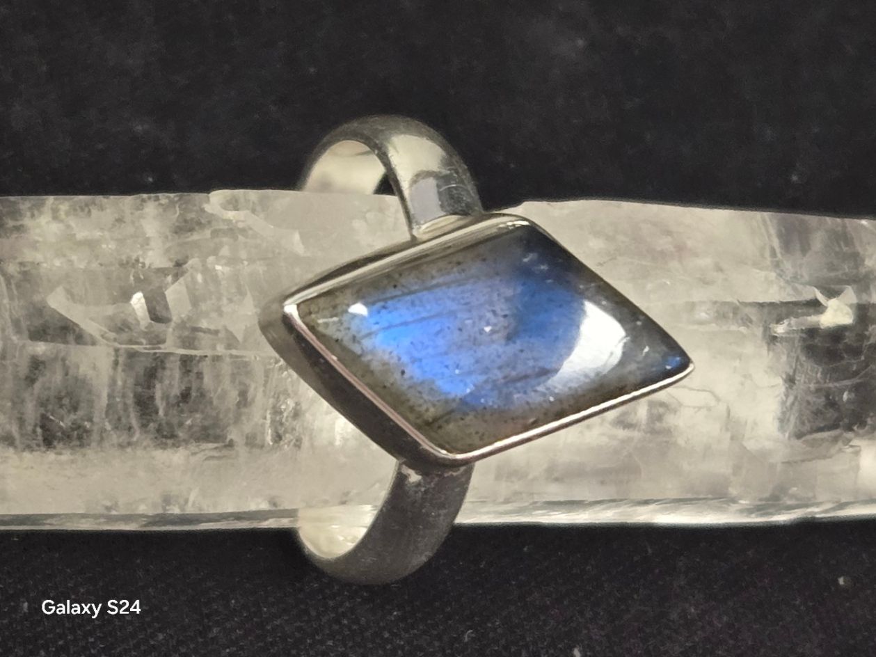 Labradorite D