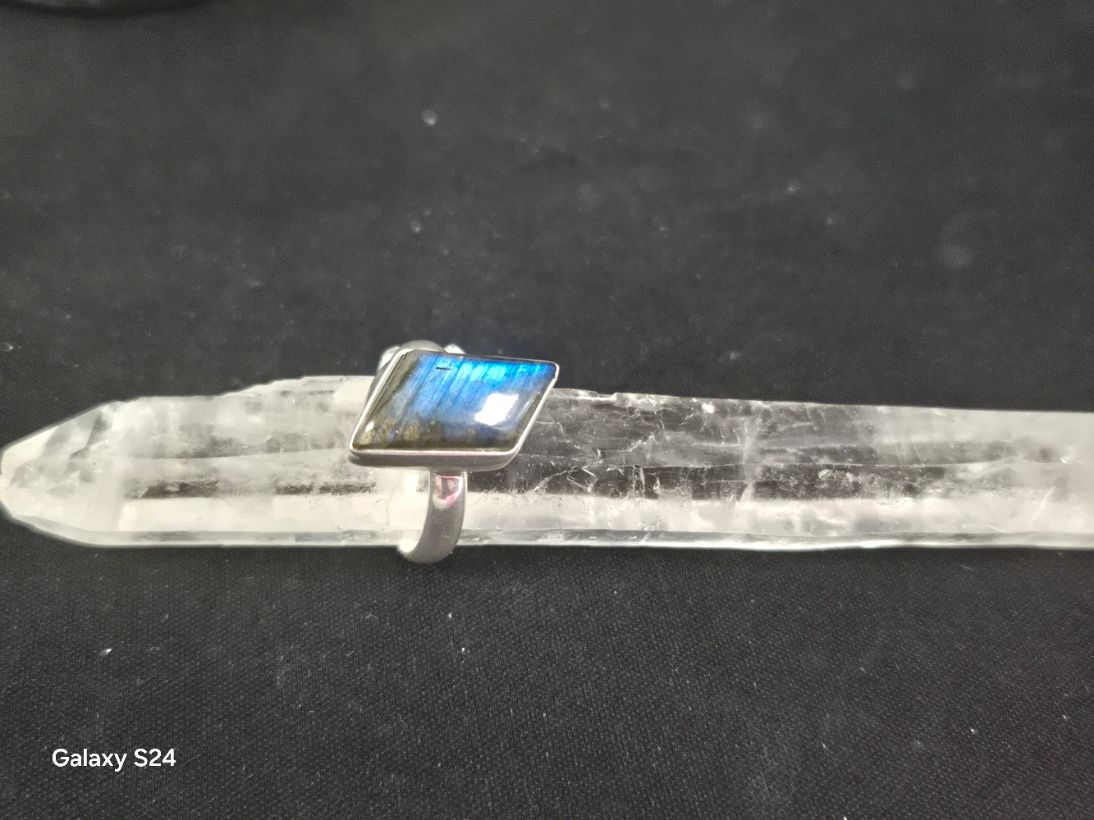 Labradorite D