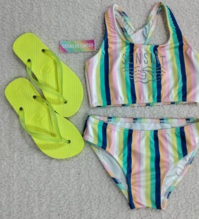 Ropa de niñas y accesorios
