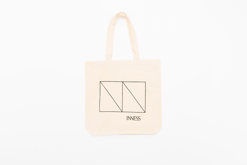 Inness Tote Bag (B+W)