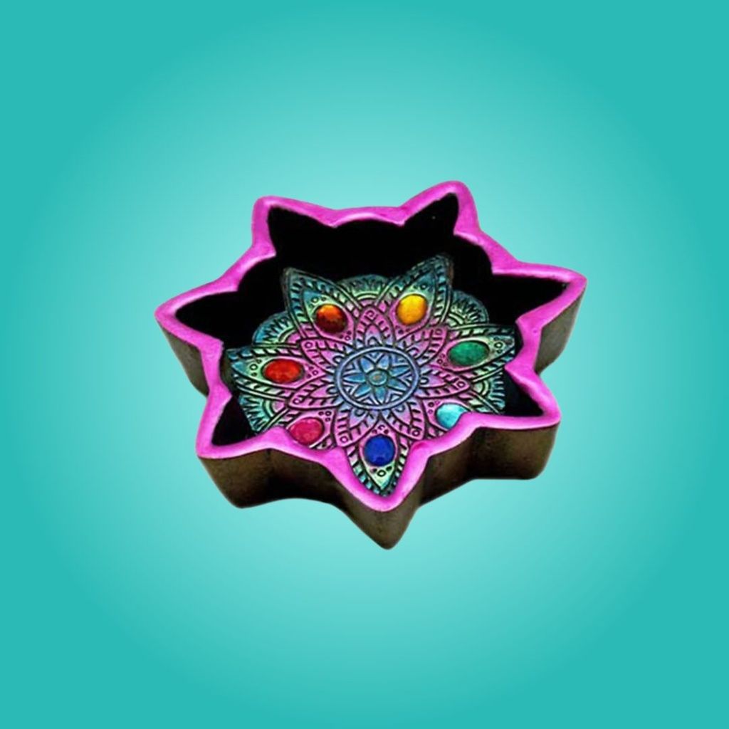 Medusa Fantasy Ashtray Chakra W/ Stones