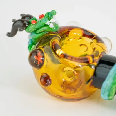 Pipa seca Dragon Sphere de Empire Glassworks de 4"