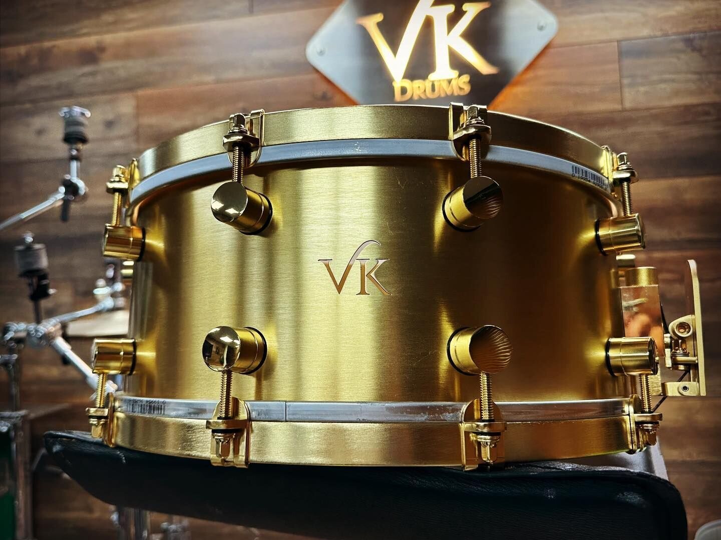 Vk Drums 14" X 6" 24k Gold Plated Stainless Snare Drum With 24k Gold Plated Brass Hoops, Vklaws & Stainless Hardware